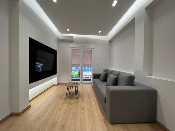 Renovated 85 m² Apartment with Three Bedrooms for Sale in Piraeus, Piraeus Suburbs — photo 3