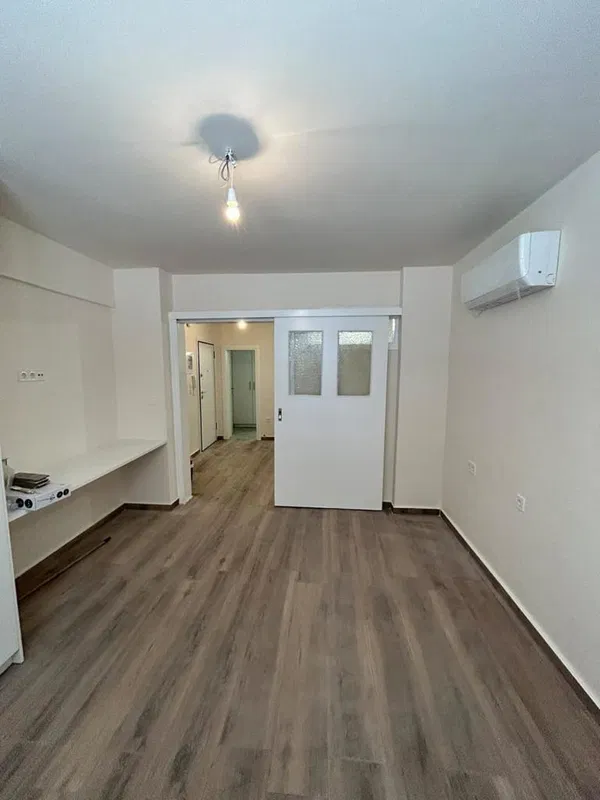 37 m² Renovated One-Bedroom Apartment for Sale in Kypseli, Athens Center — photo 3