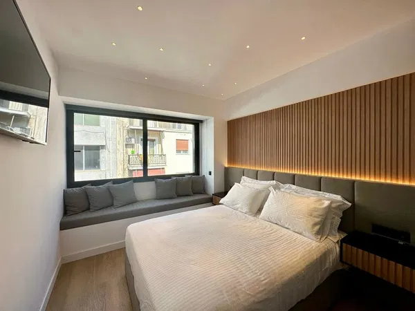 47 m² Two-Bedroom Apartment for Sale in Piraeus, Piraeus Suburbs — photo 3
