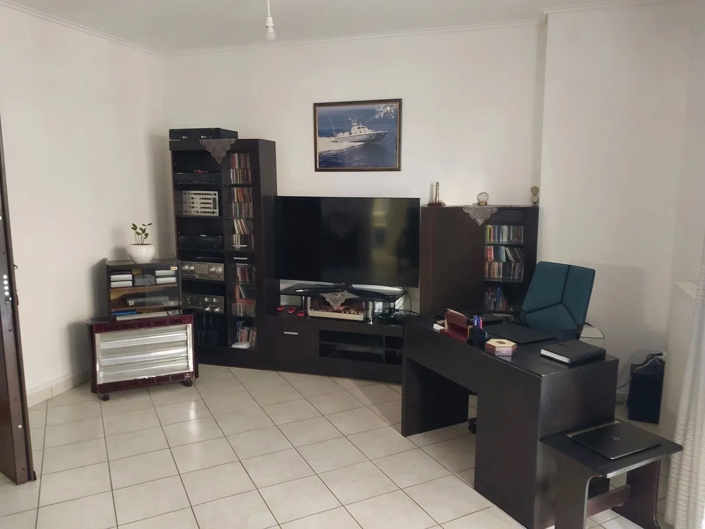 Two-Bedroom Apartment for Sale in Piraeus, Piraeus Suburbs with Autonomous heating