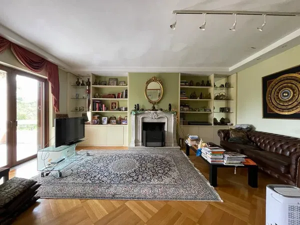 220 m² Three-Bedroom Apartment for Sale in Pefki, Athens Northern suburbs — photo 5
