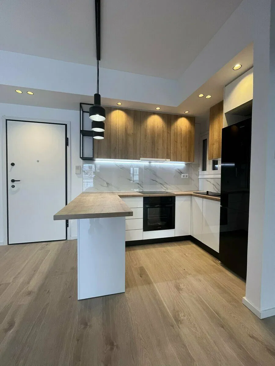 53 m² One-Bedroom Renovated Apartment for Sale in Center Athens, Athens Center