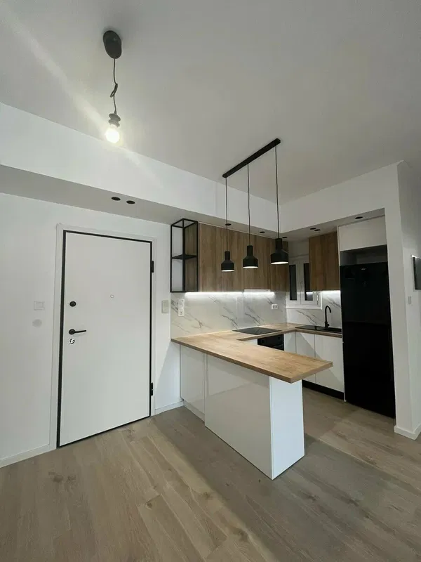53 m² One-Bedroom Renovated Apartment for Sale in Center Athens, Athens Center — photo 2