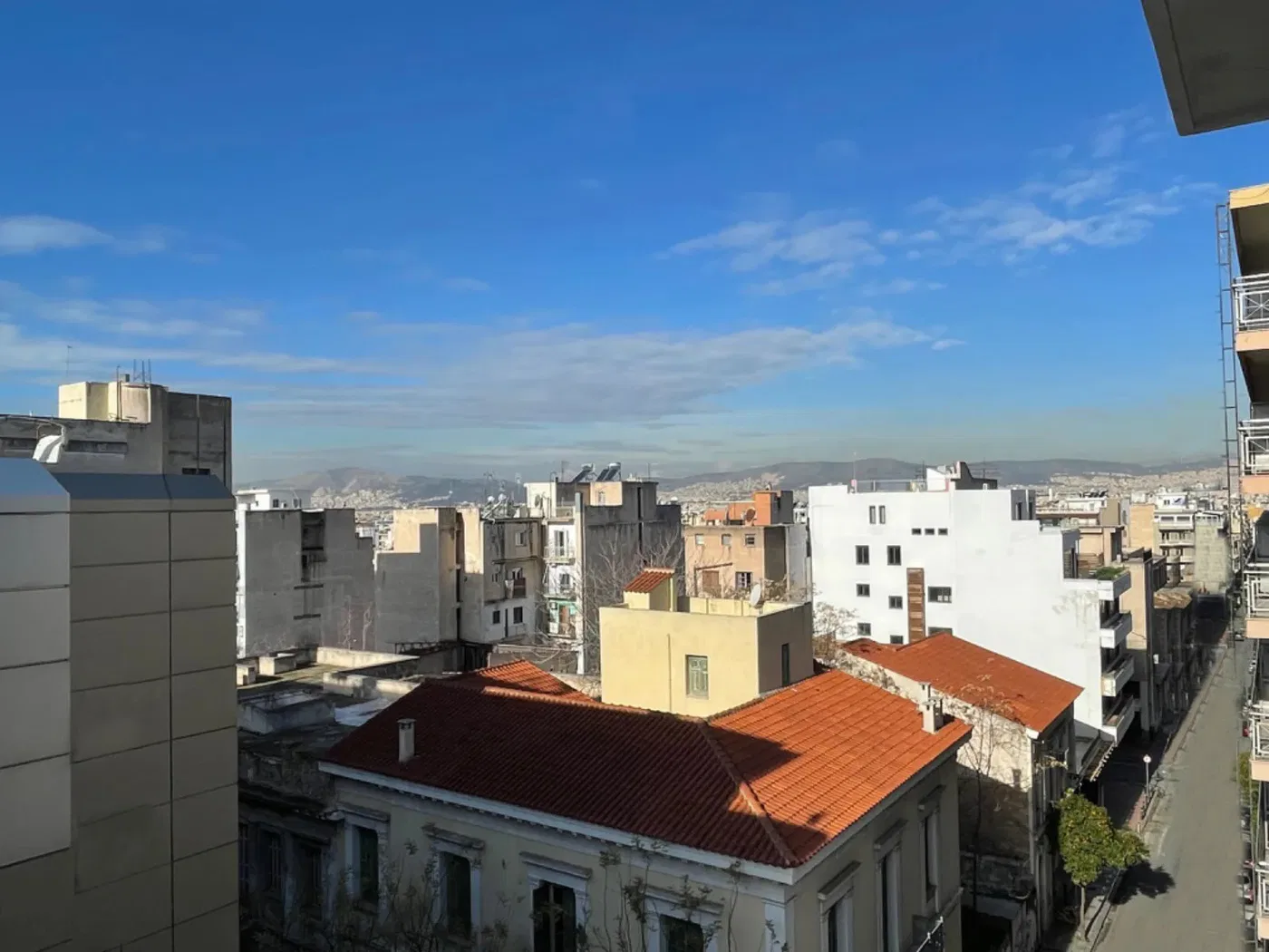 63 m² Two-Bedroom Renovated Apartment for Sale in Keramikos, Athens Center