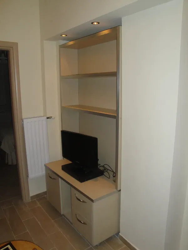 Three-Bedroom Renovated Apartment for Sale in Mets - Kallimarmaro, Athens Center — photo 3
