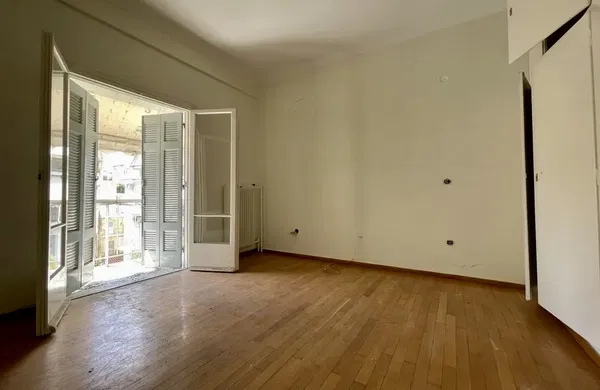 72 m² Two-Bedroom Apartment for Sale in Center Athens, Athens Center — photo 2