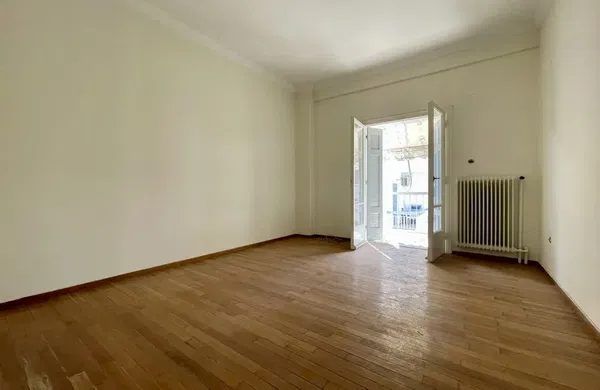 72 m² Two-Bedroom Apartment for Sale in Center Athens, Athens Center — photo 3