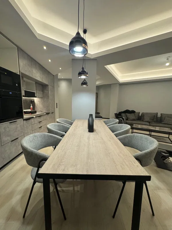 92 m² Two-Bedroom Renovated Apartment for Sale in Center Athens, Athens Center — photo 2