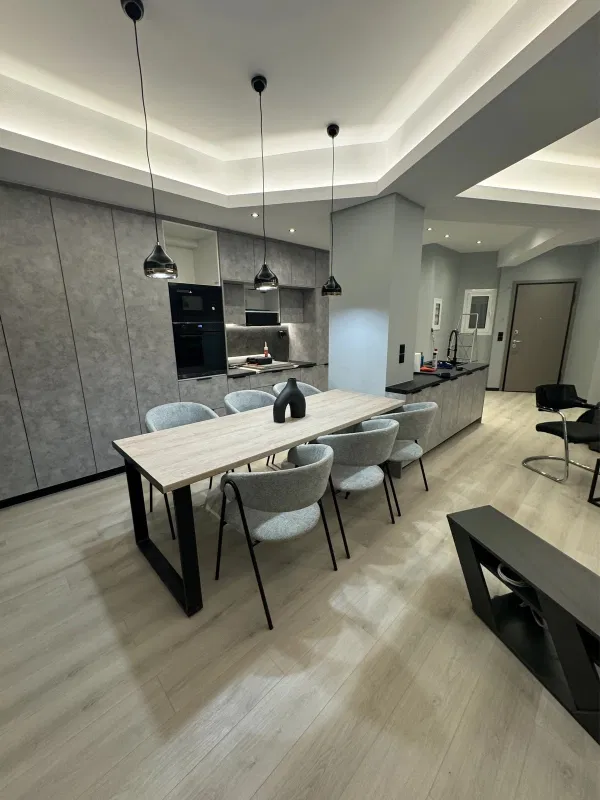 92 m² Two-Bedroom Renovated Apartment for Sale in Center Athens, Athens Center