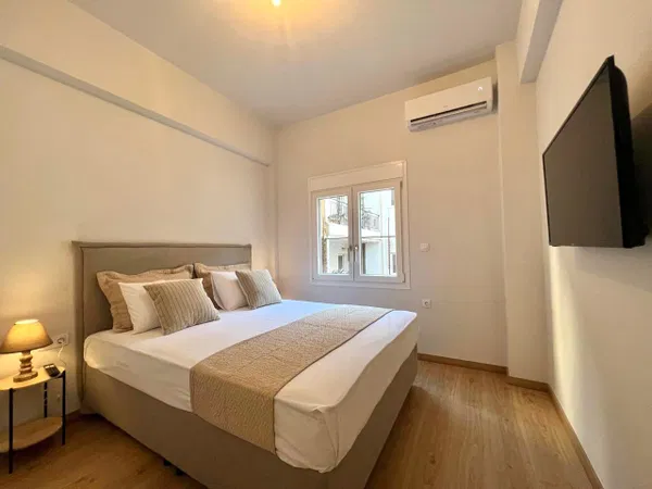 53 m² Two-Bedroom Apartment for Sale in Piraeus, Piraeus Suburbs — photo 5