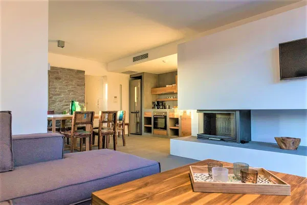Ten-Bedroom Seafront Villa for Sale in Aspro, Apokoronas — photo 2