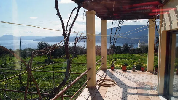 Sea-View Three-Bedroom Villa for Sale in Kounoupidiana, Akrotiri — photo 3