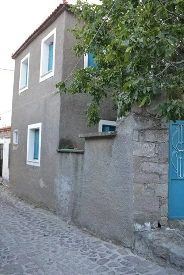 Renovated Three-Bedroom Villa for Sale in Lesvos, Eastern Aegean