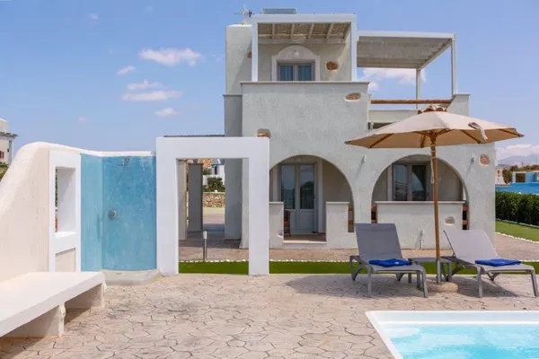 Seafront Hotel for Sale in Naxos, Cyclades — photo 4