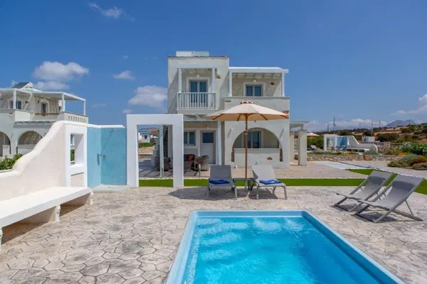 Seafront Hotel for Sale in Naxos, Cyclades — photo 5