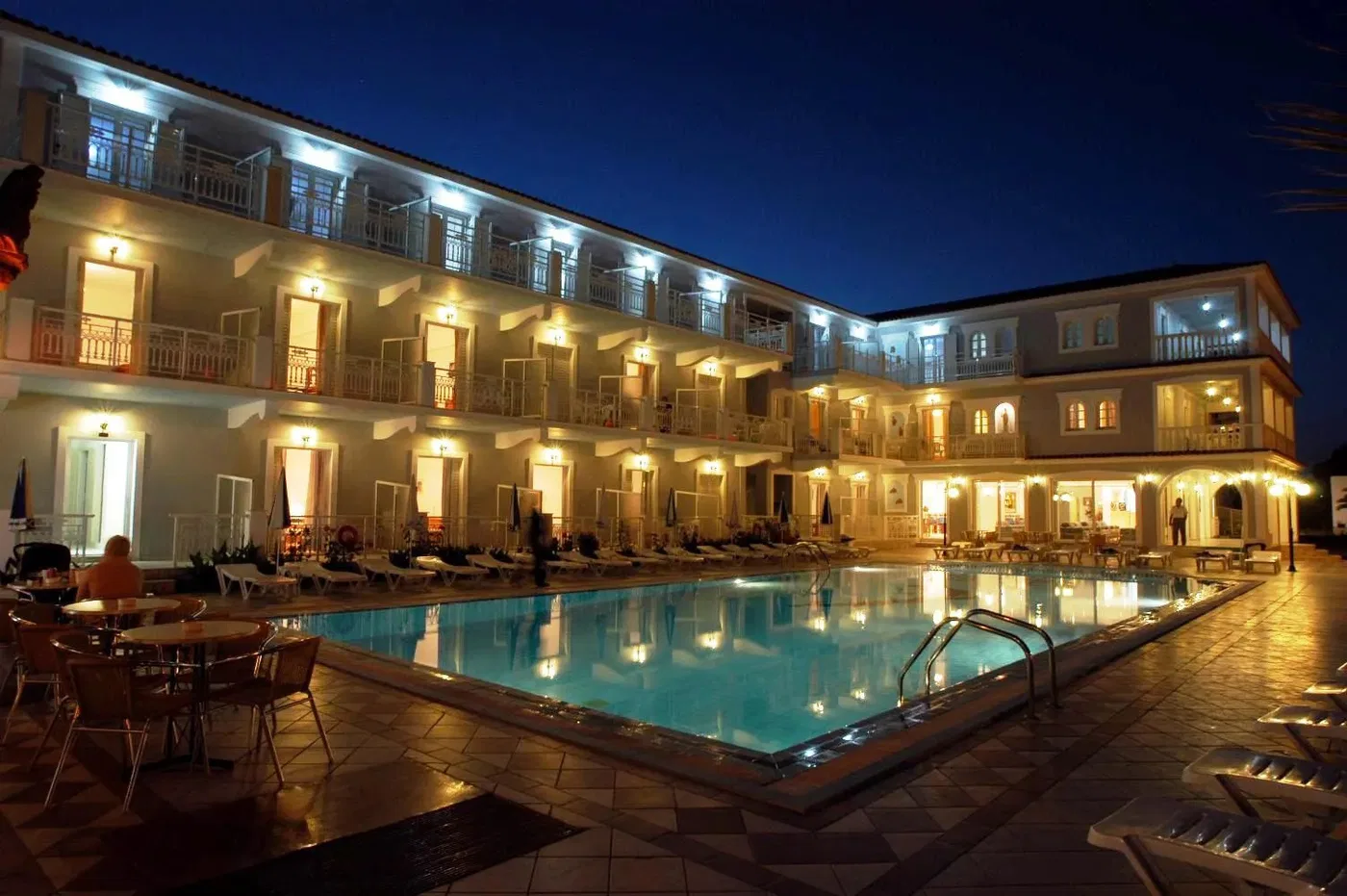 3000 m² Hotel for Sale in Zakynthos, Ionian Islands