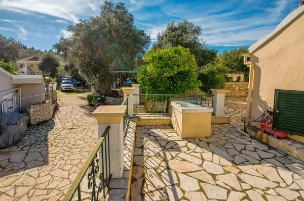Three-Bedroom Villa for Sale in Paxoi Corfu, Corfu — photo 4