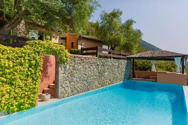 Sea View 273 m² Villa with Three Bedrooms for Sale in Corfu, Ionian Islands — photo 5