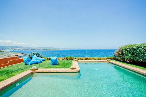 Four-Bedroom Renovated Villa for Sale in Sounio, Attica
