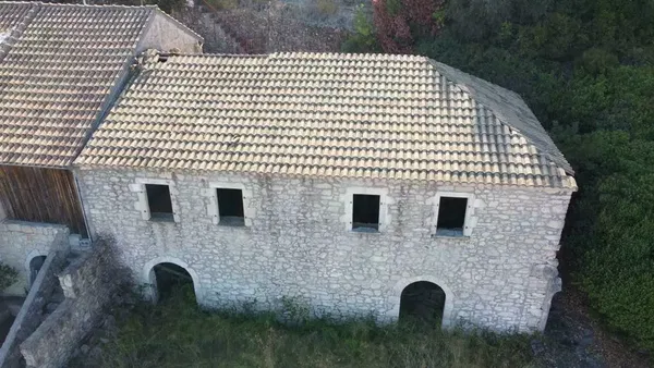 Building for Sale in Lefkada, Ionian Islands — photo 2