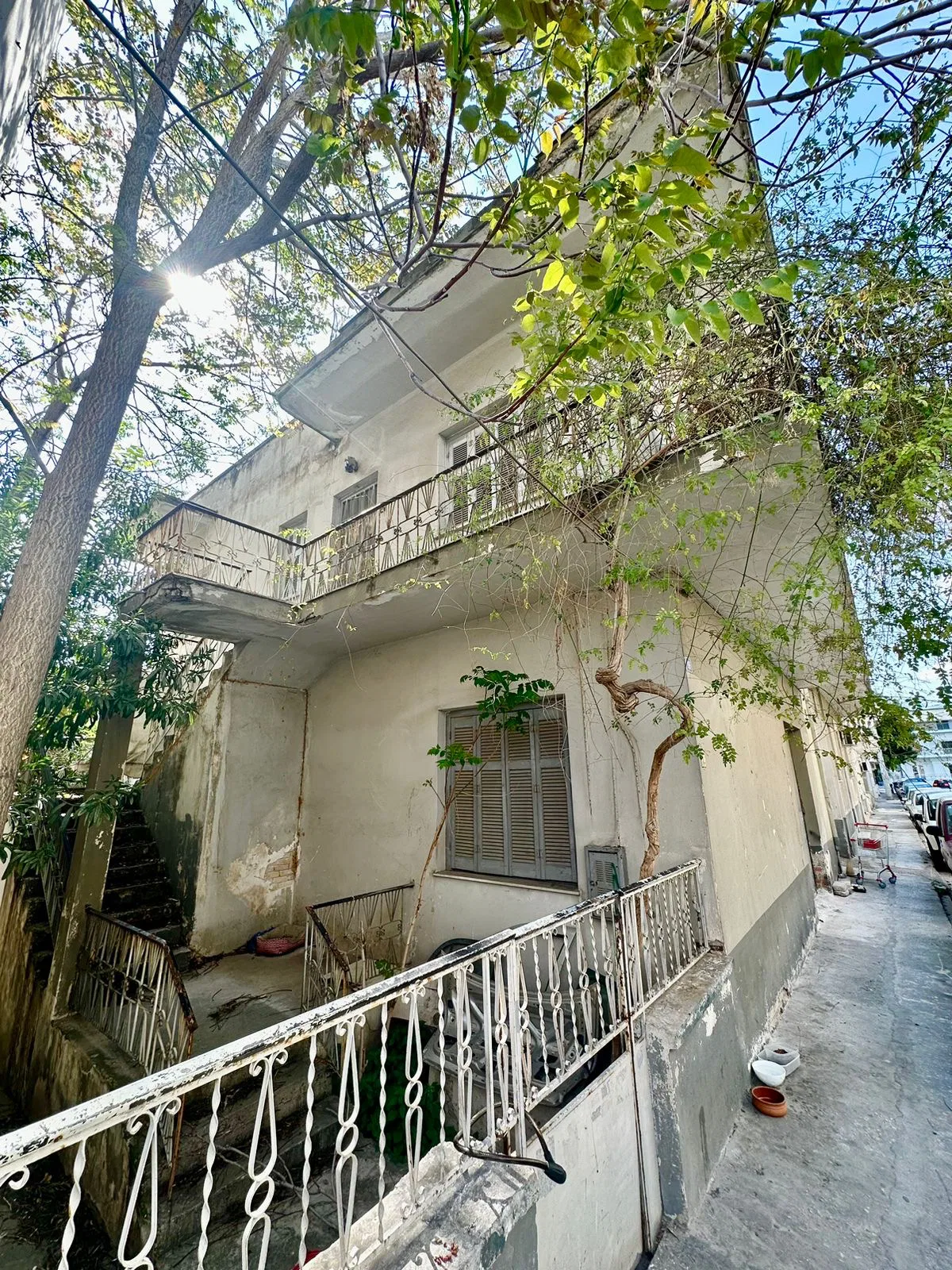 180 m² Building for Sale in Peristeri, Athens Western Suburbs