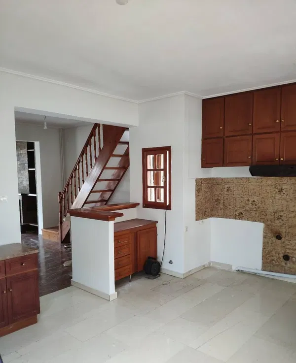 Renovated 132 m² Apartment with Three Bedrooms for Sale in Petroupoli, Athens Western Suburbs — photo 5