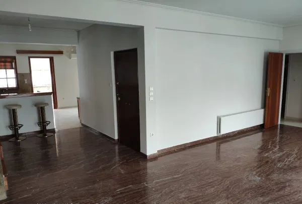 Renovated 132 m² Apartment with Three Bedrooms for Sale in Petroupoli, Athens Western Suburbs — photo 3