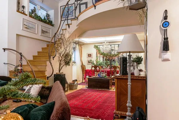 160 m² Three-Bedroom Apartment for Sale in Voula, Athens Southern suburbs