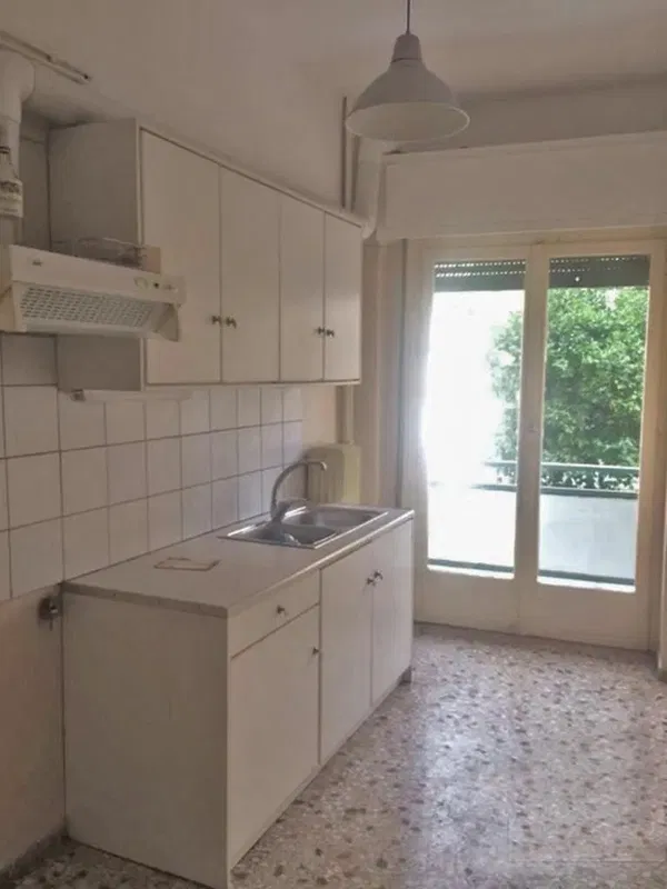 70 m² Two-Bedroom Apartment for Sale in Kastella, Piraeus — photo 3