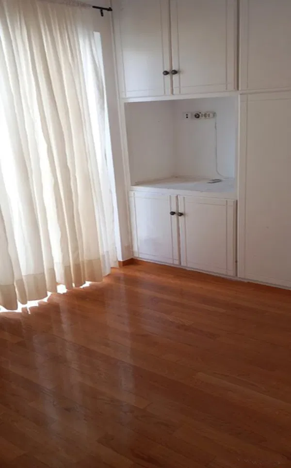 100 m² Three-Bedroom Apartment for Sale in Peristeri, Athens Western Suburbs — photo 4