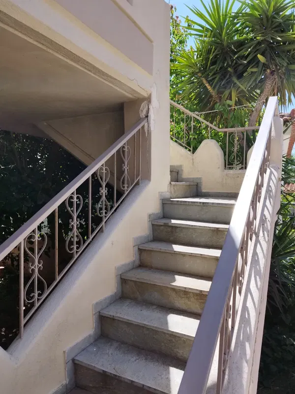 213 m² Villa with Four Bedrooms for Sale in Artemida, Athens Eastern Suburbs — photo 3