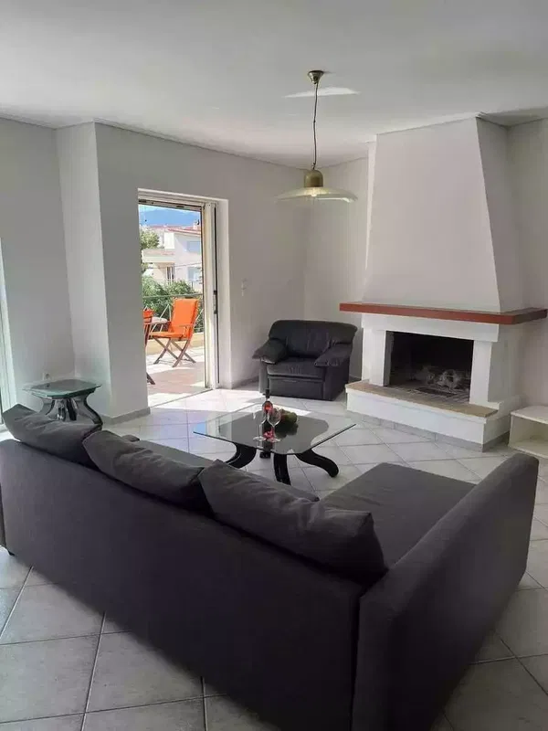 190 m² Four-Bedroom Apartment for Sale in Marousi, Athens Northern suburbs — photo 2