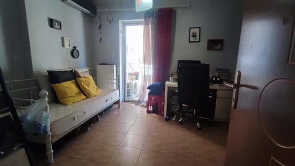 Three-Bedroom Apartment for Sale in Keratsini, Piraeus Suburbs — photo 4
