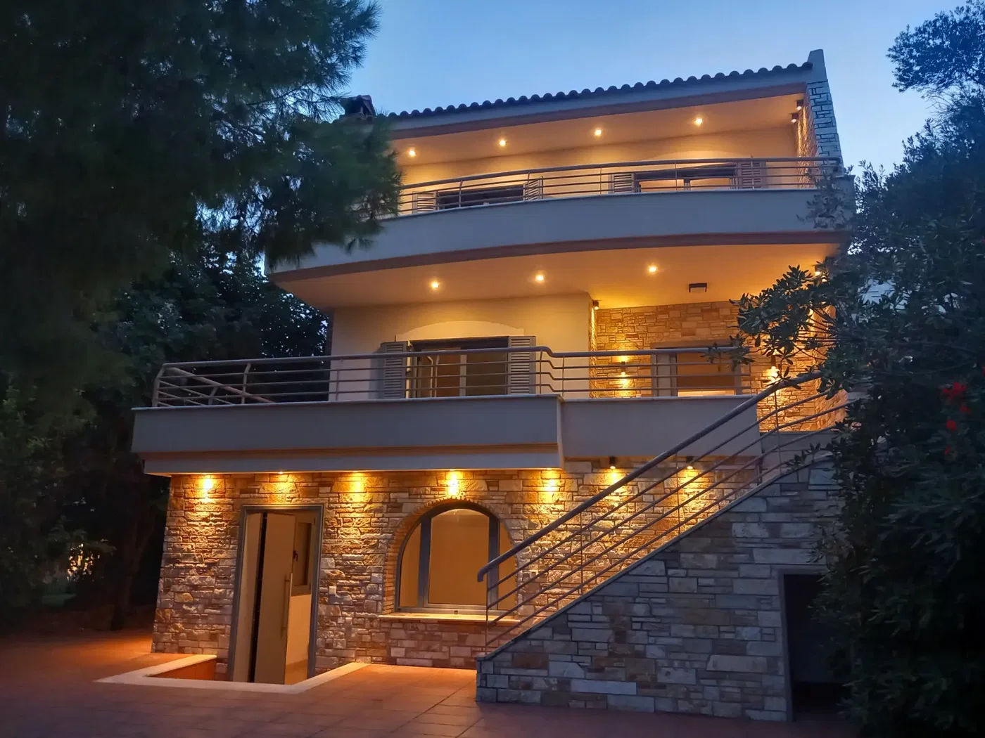Seafront Five-Bedroom Villa for Sale in Nea Makri, Athens Eastern Suburbs