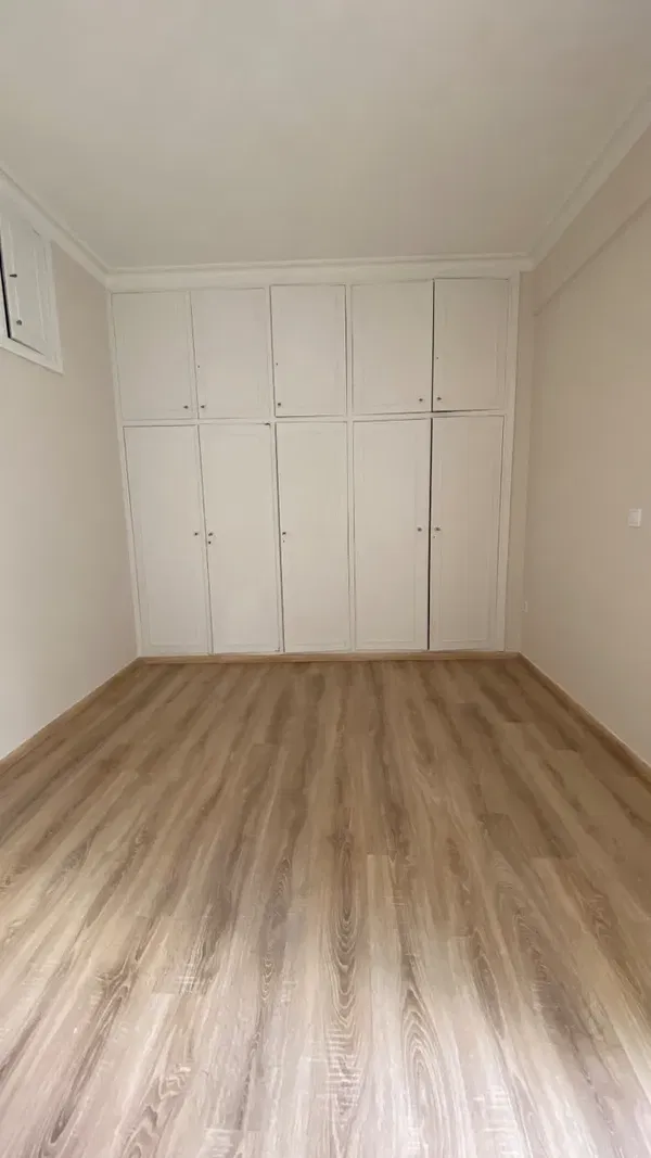 Renovated 130 m² Apartment with Two Bedrooms for Sale in Pasalimani, Piraeus — photo 5