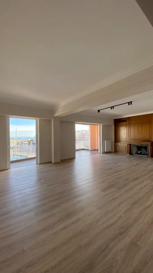 Renovated 130 m² Apartment with Two Bedrooms for Sale in Pasalimani, Piraeus — photo 3