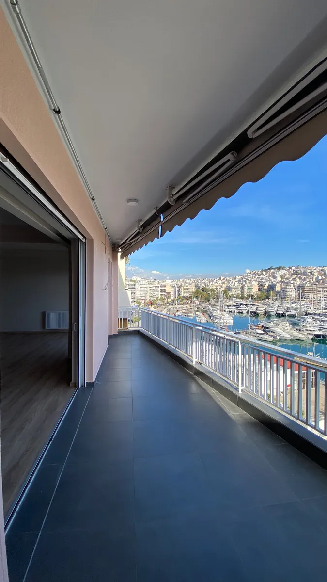 Renovated 130 m² Apartment with Two Bedrooms for Sale in Pasalimani, Piraeus