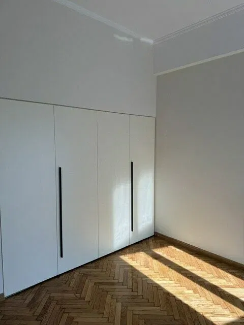 33 m² Renovated One-Bedroom Apartment for Sale in Center Athens, Athens Center — photo 2