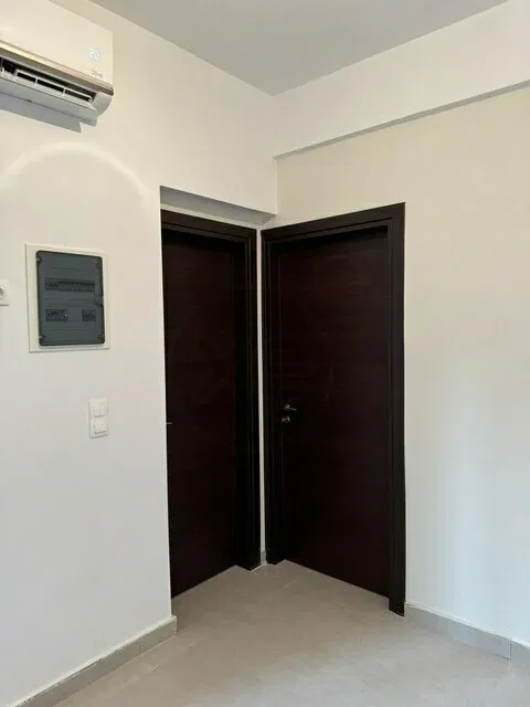 33 m² Renovated One-Bedroom Apartment for Sale in Center Athens, Athens Center — photo 4