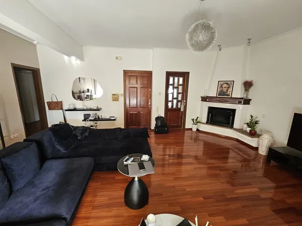 97 m² Renovated Three-Bedroom Apartment for Sale in Ampelokipoi, Athens Center