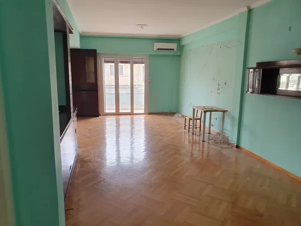 165 m² Renovated Three-Bedroom Apartment for Sale in Kypseli, Athens Center — photo 3