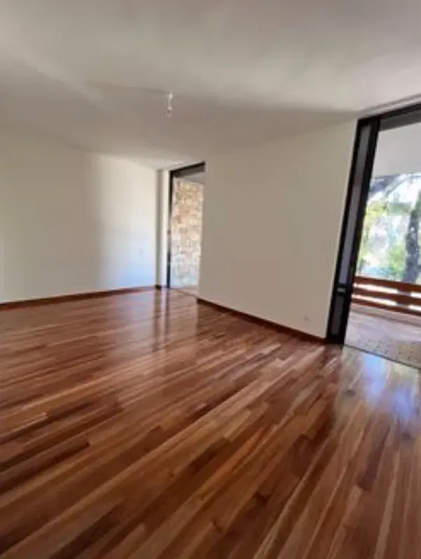 280 m² Renovated Five-Bedroom Villa for Sale in Kifisia, Athens Northern suburbs — photo 5