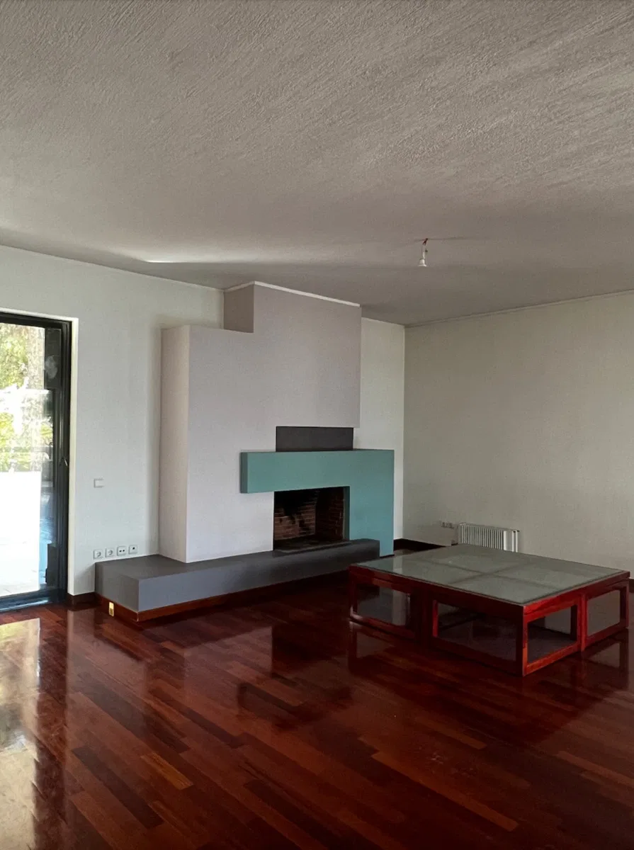Three-Bedroom Apartment for Sale in Kifisia, Athens Northern suburbs with Air conditioning