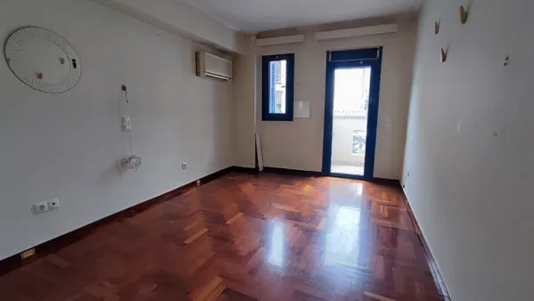 110 m² Two-Bedroom Apartment for Sale in Kolonaki - Lycabettus, Athens Center — photo 4