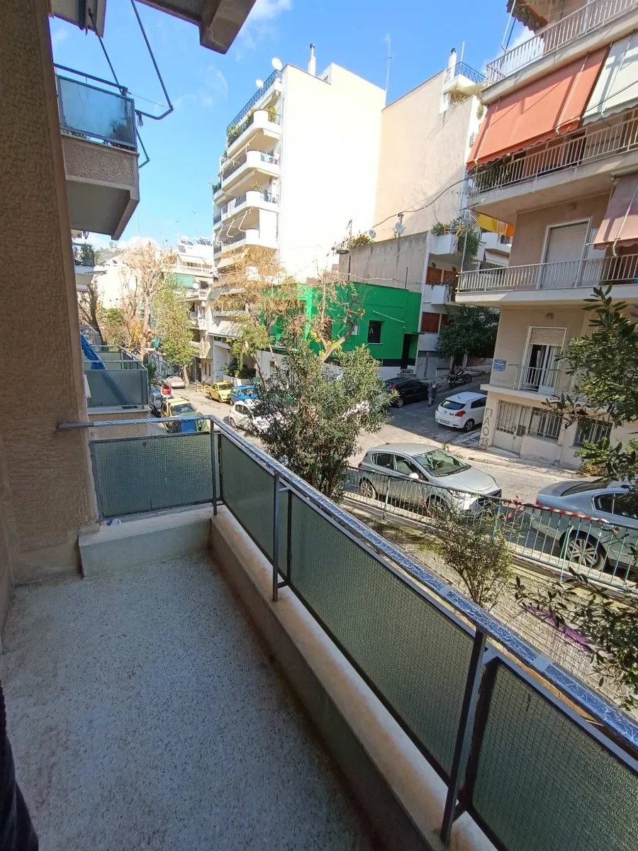 73 m² Two-Bedroom Apartment for Sale in Gyzi - Pedion Areos, Athens Center