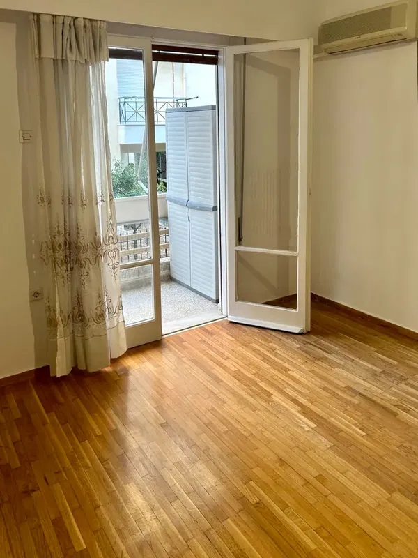 59 m² One-Bedroom Apartment for Sale in Palaio Faliro, Athens Southern suburbs — photo 5