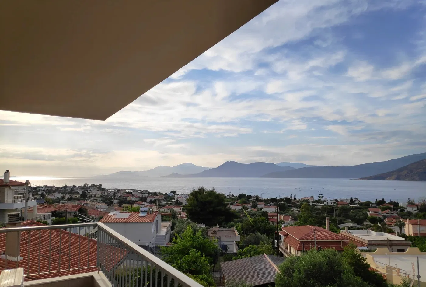 Sea View 122 m² Villa with Four Bedrooms for Sale in Vilia, Attica