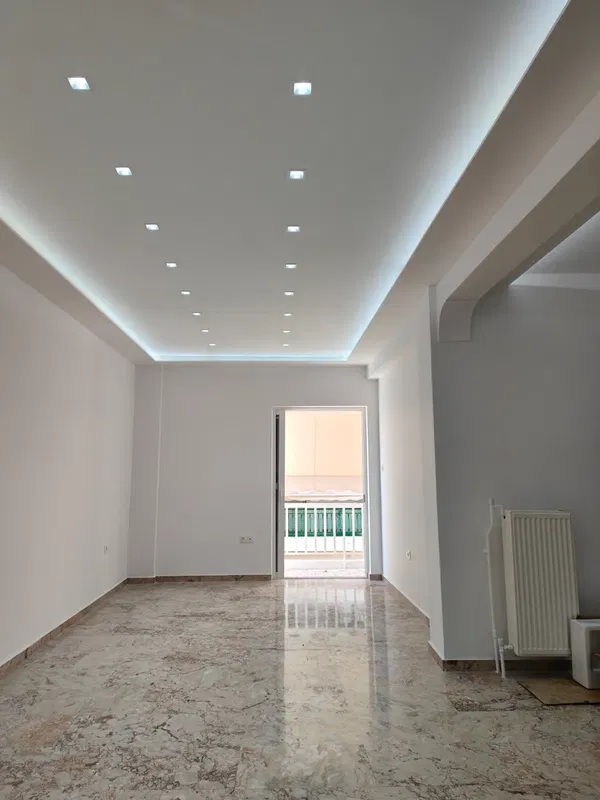 Three-Bedroom Renovated Apartment for Sale in Vyronas, Athens Eastern Suburbs — photo 2