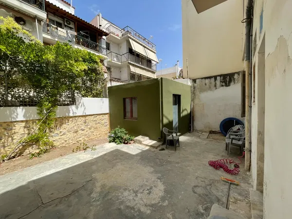 72 m² Two-Bedroom Apartment for Sale in Vyronas, Athens Eastern Suburbs — photo 4