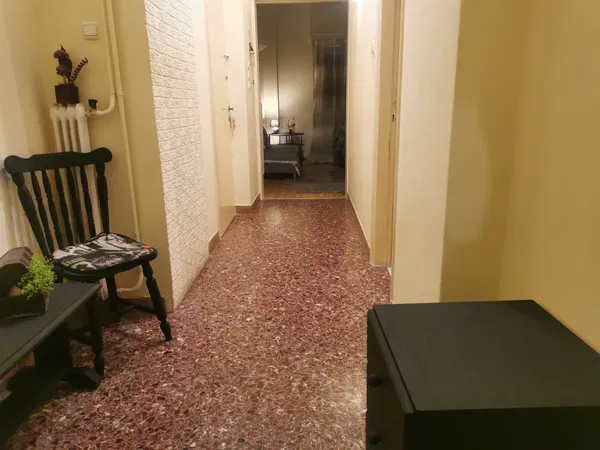 77 m² Apartment with Two Bedrooms for Sale in Vyronas, Athens Eastern Suburbs — photo 3
